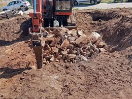 RETROEXCAVADORA 8 TN.